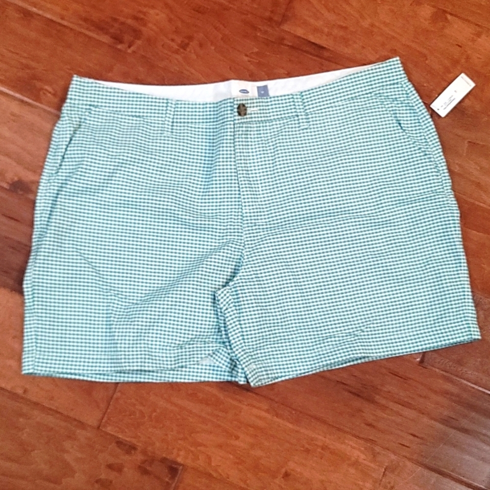 NWT Old Navy gingham shorts